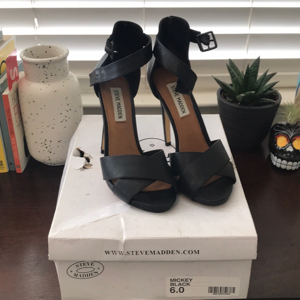 STEVE MADDEN Mickey Heels